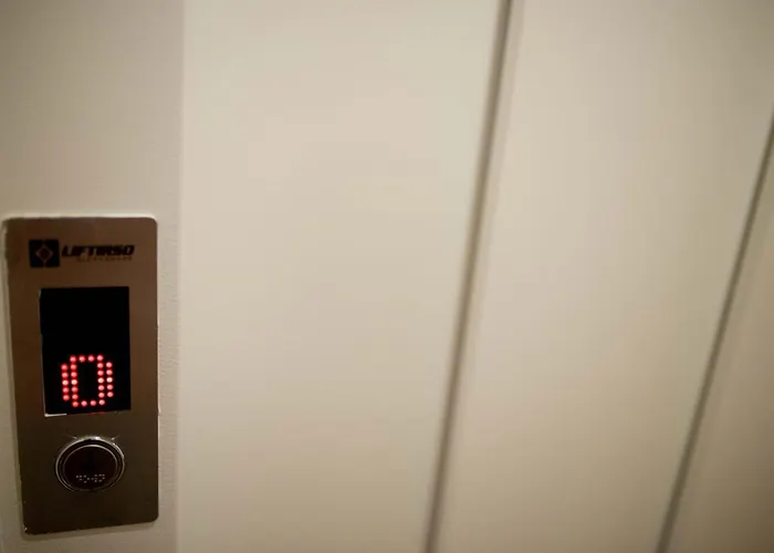 Ana's アパート *